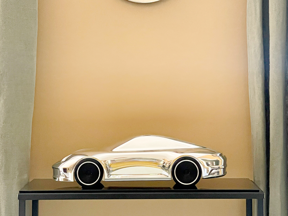 Aluminium massif – Livrée poli miroir